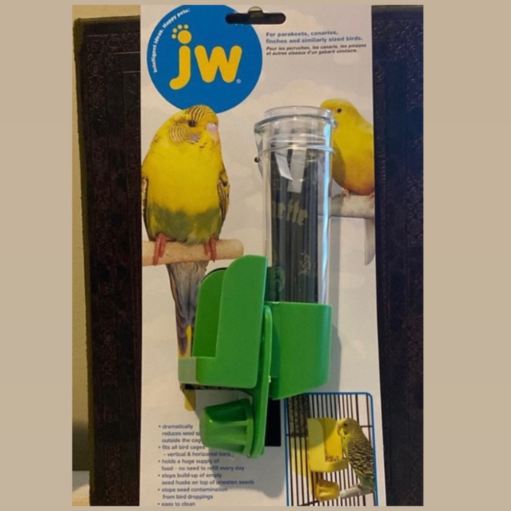 BN JW Vibrant Green Bird Feeder